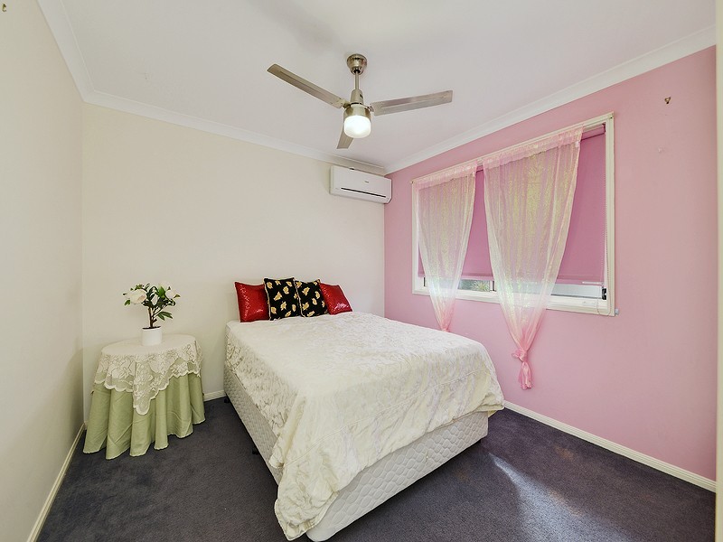 68 Allan Ave, Glass House Mountains QLD 4518