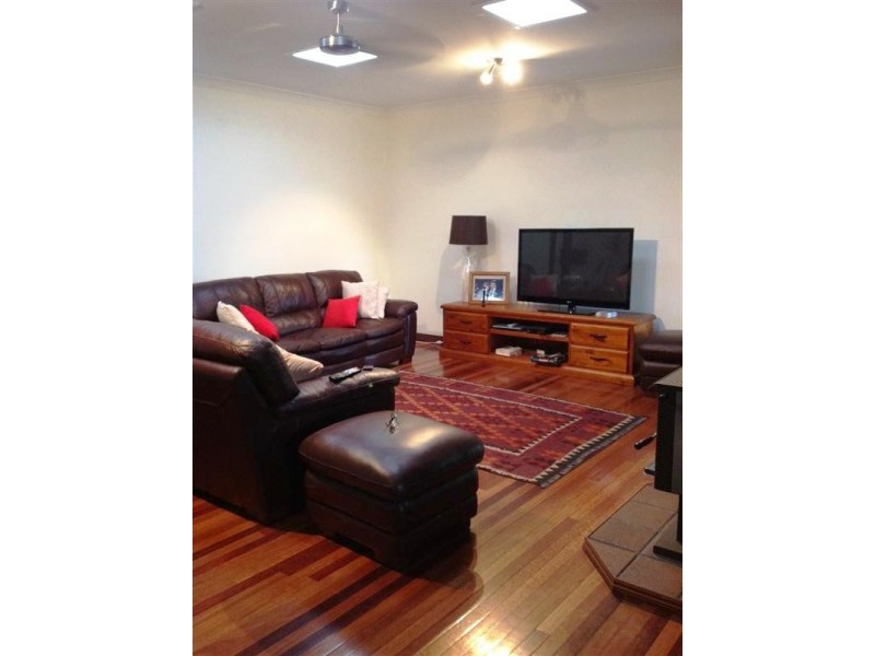 3 Vista Court, Glass House Mountains QLD 4518
