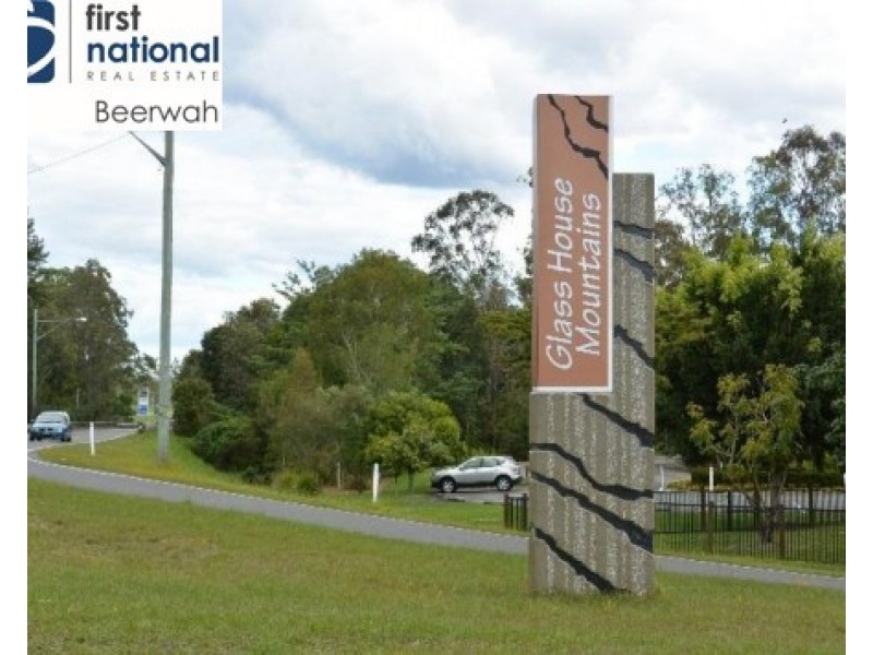 32 Peters Road, Glass House Mountains QLD 4518