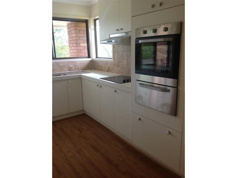 25 Peters Road, Glass House Mountains QLD 4518