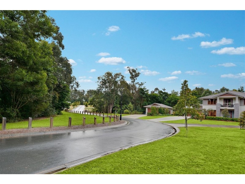 42 Otto Nothling Place, Beerwah QLD 4519