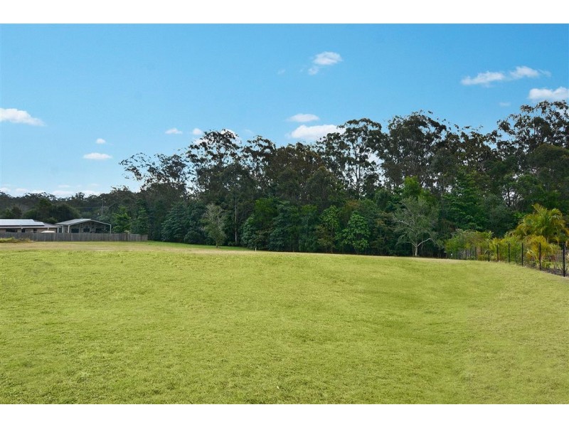42 Otto Nothling Place, Beerwah QLD 4519