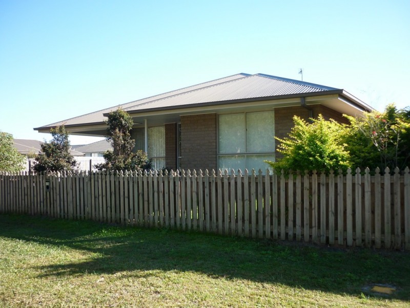 27 Parkside Drive, Beerwah QLD 4519