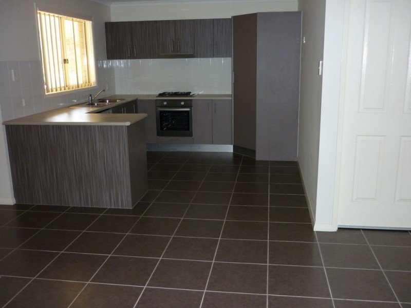 27 Parkside Drive, Beerwah QLD 4519