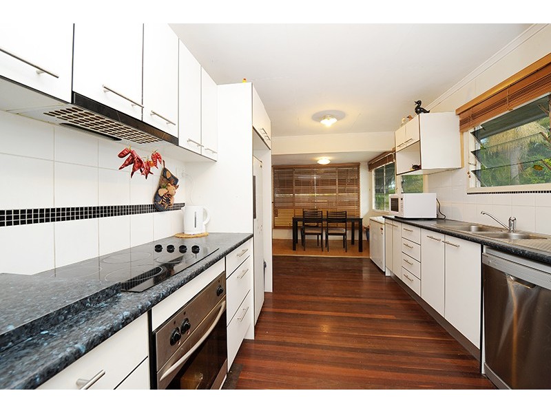 2 BlackButt street, Beerwah QLD 4519