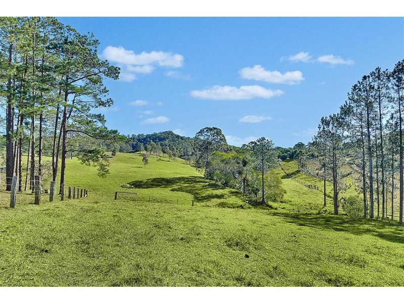 121 River Road, Peachester QLD 4519