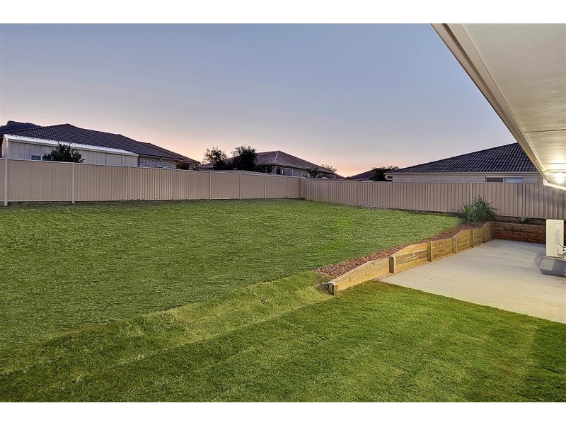 36 Kirsten Dve, Glass House Mountains QLD 4518
