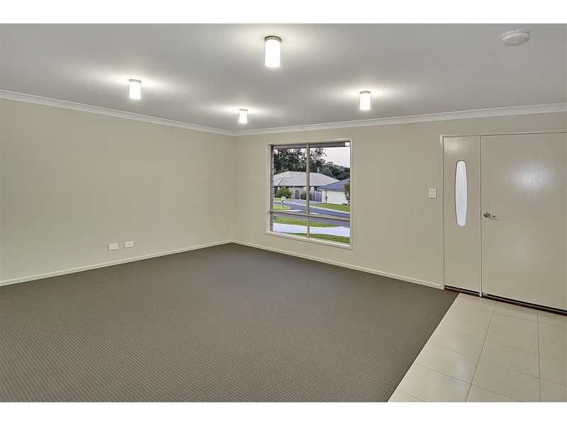 36 Kirsten Dve, Glass House Mountains QLD 4518