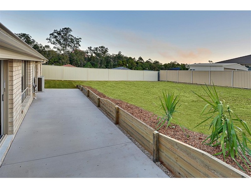 36 Kirsten Dve, Glass House Mountains QLD 4518