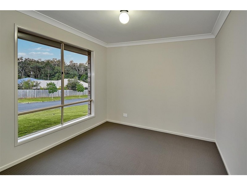 36 Kirsten Dve, Glass House Mountains QLD 4518