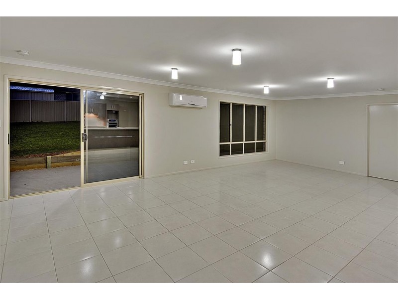 36 Kirsten Dve, Glass House Mountains QLD 4518