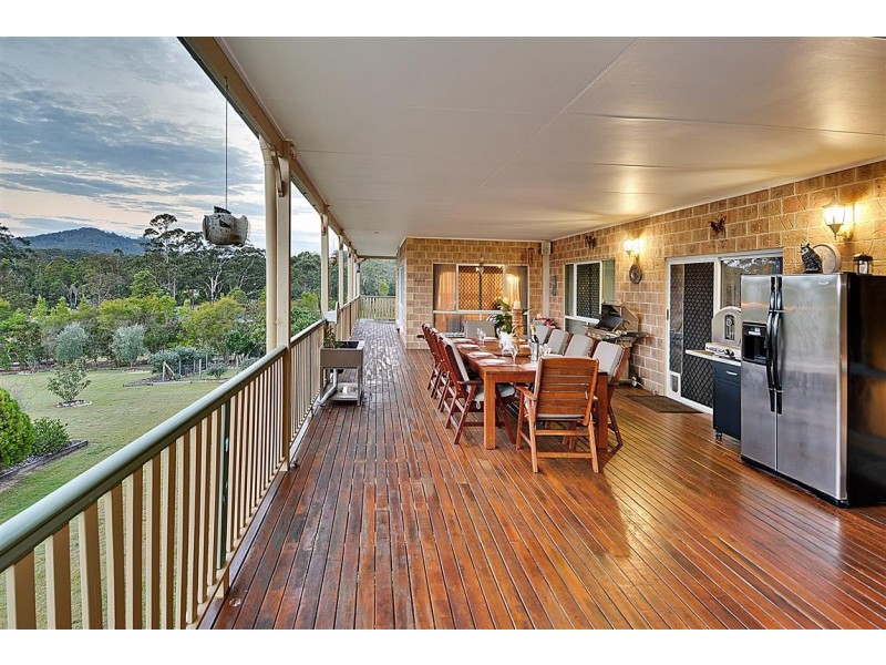 151 Storrs Road, Peachester QLD 4519