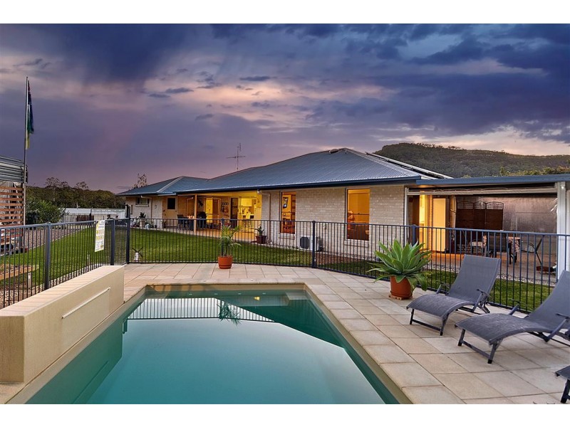 7 Taryn Close, Glass House Mountains QLD 4518