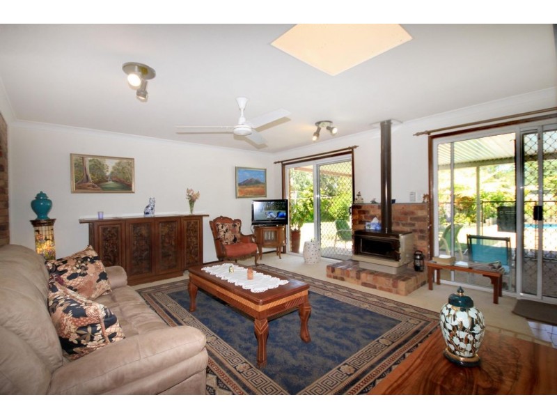 106 Kings Road, Glass House Mountains QLD 4518