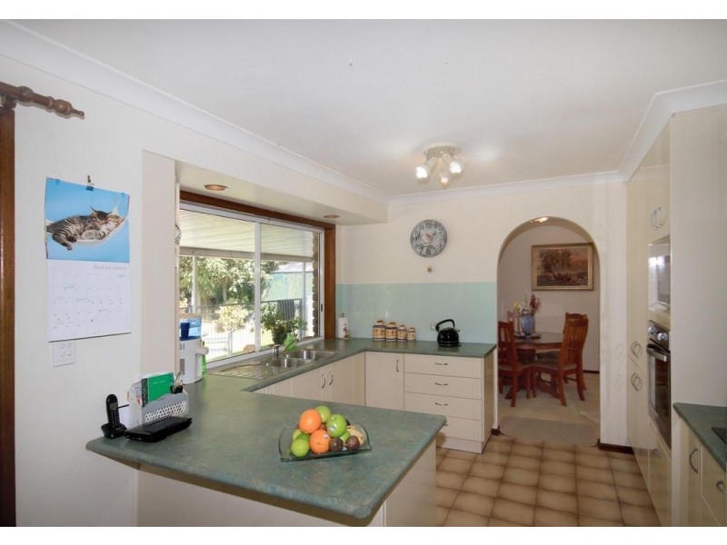 106 Kings Road, Glass House Mountains QLD 4518