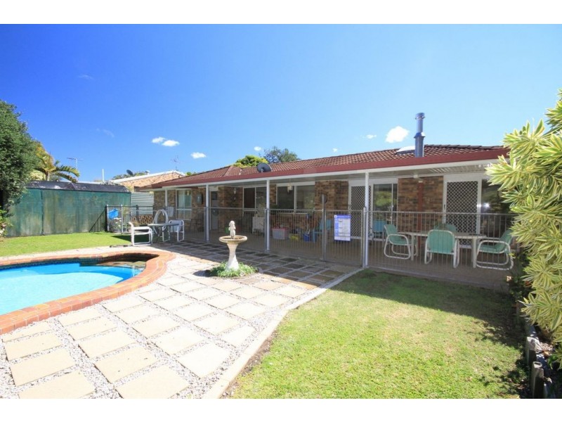 106 Kings Road, Glass House Mountains QLD 4518