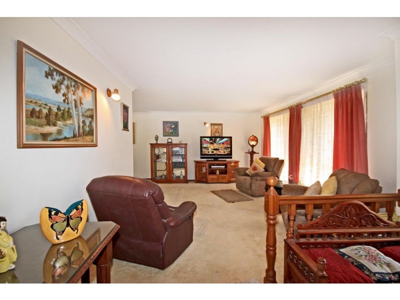 106 Kings Road, Glass House Mountains QLD 4518