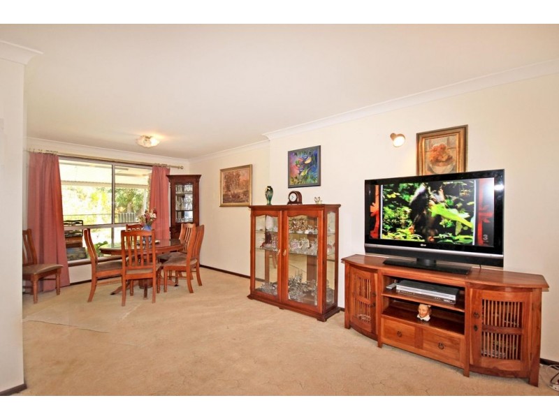 106 Kings Road, Glass House Mountains QLD 4518