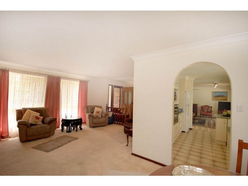 106 Kings Road, Glass House Mountains QLD 4518