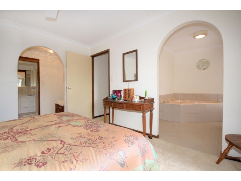 106 Kings Road, Glass House Mountains QLD 4518