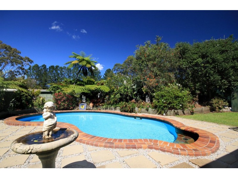 106 Kings Road, Glass House Mountains QLD 4518