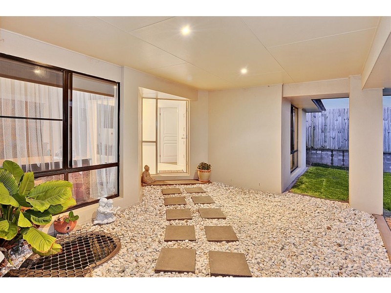 12 Flinders Av, Beerwah QLD 4519