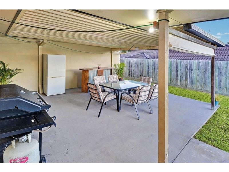 12 Flinders Av, Beerwah QLD 4519