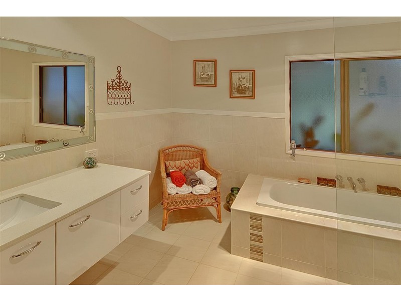 21 Bottlebrush Crt, Peachester QLD 4519