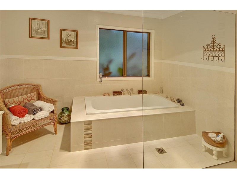 21 Bottlebrush Crt, Peachester QLD 4519