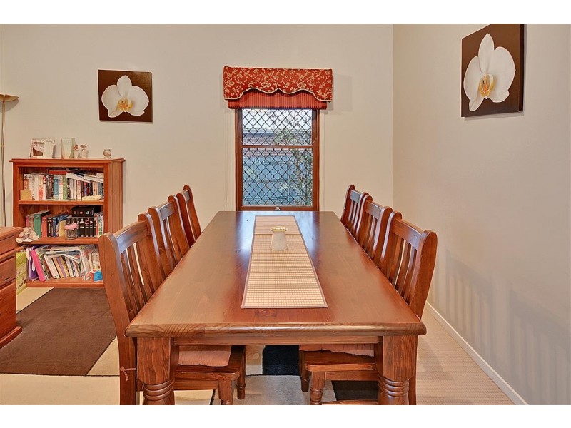 7 Greenview Ave, Beerwah QLD 4519
