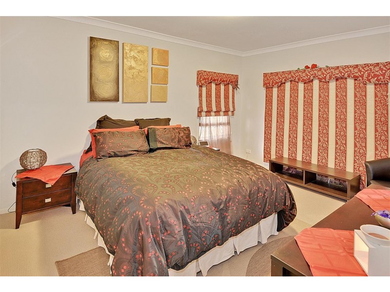 7 Greenview Ave, Beerwah QLD 4519