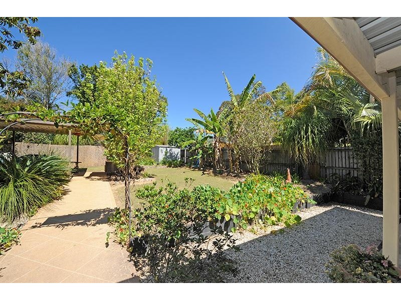 19 Paul Place, Glass House Mountains QLD 4518