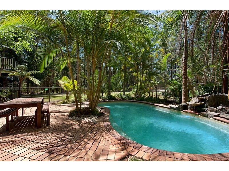 21 Bell Road, Glass House Mountains QLD 4518