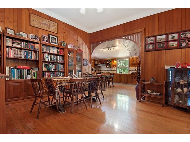 21 Bell Road, Glass House Mountains QLD 4518