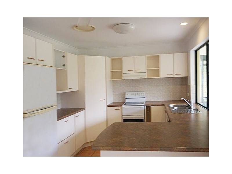 25 Isambert Road, Landsborough QLD 4550