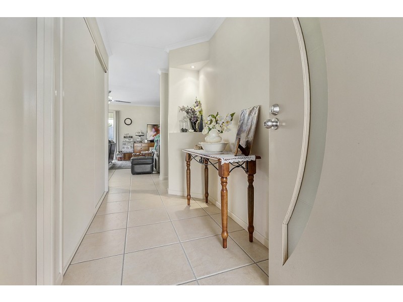 18 Crumpton Place, Beerwah QLD 4519