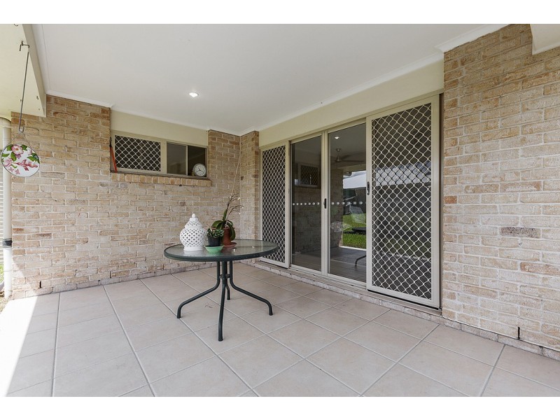 18 Crumpton Place, Beerwah QLD 4519