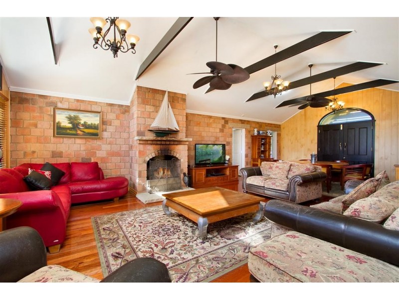 53 Hodgens Road, Crohamhurst QLD 4519