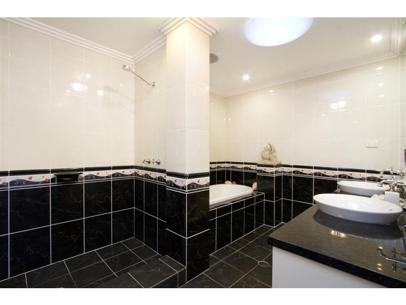 53 Hodgens Road, Crohamhurst QLD 4519