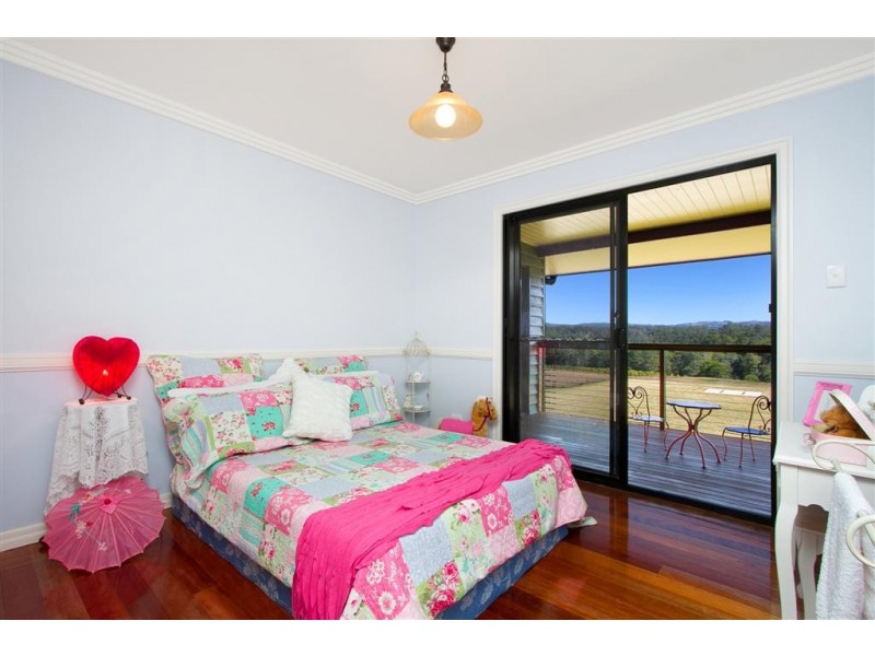 53 Hodgens Road, Crohamhurst QLD 4519