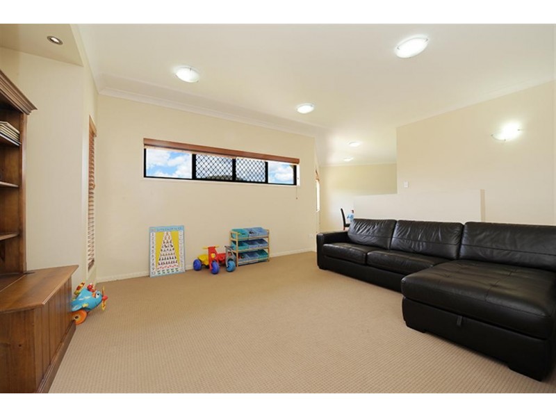 8 Bridget Crt, Beerwah QLD 4519