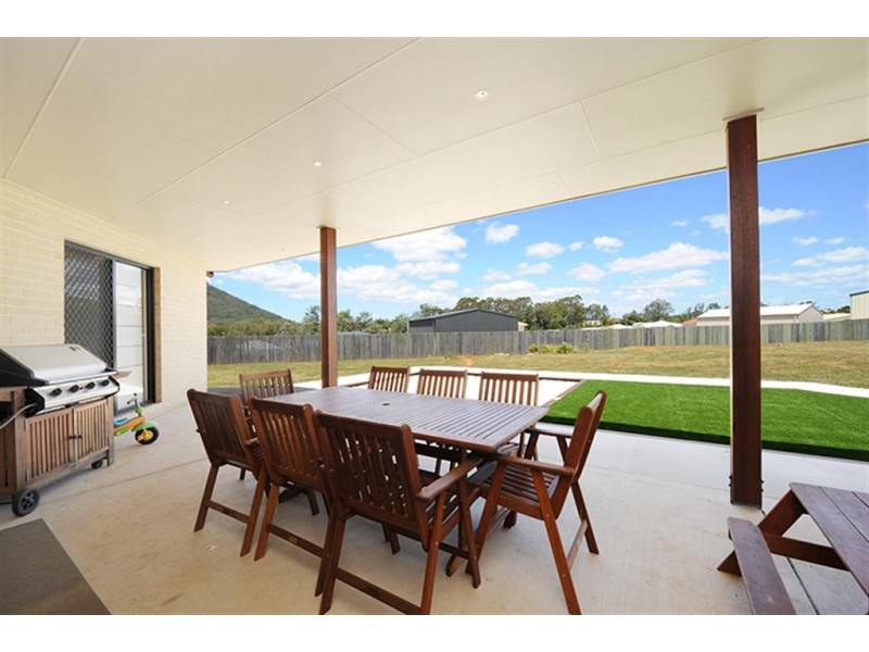 8 Bridget Crt, Beerwah QLD 4519