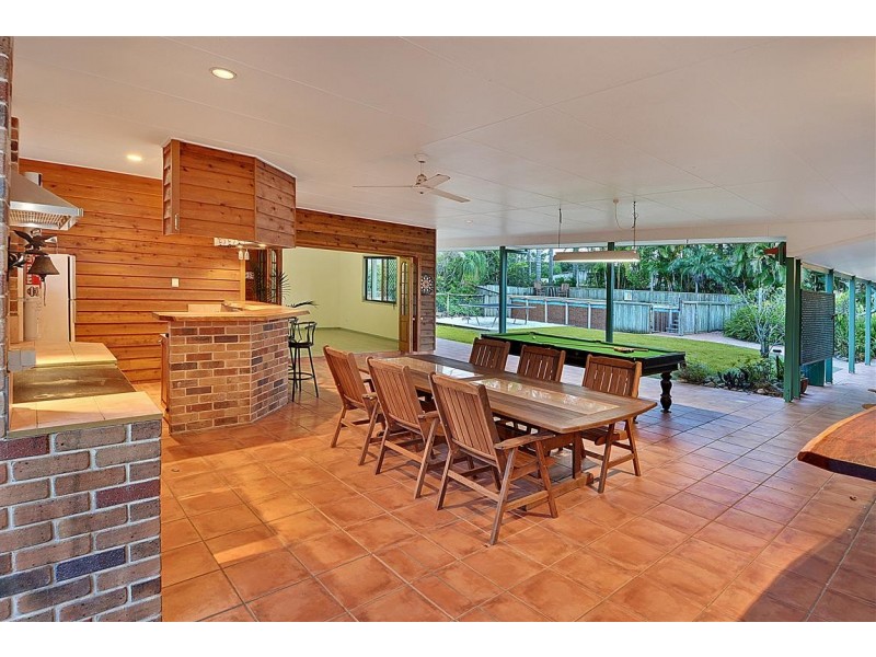 174 Endeavour Rd, Beerburrum QLD 4517