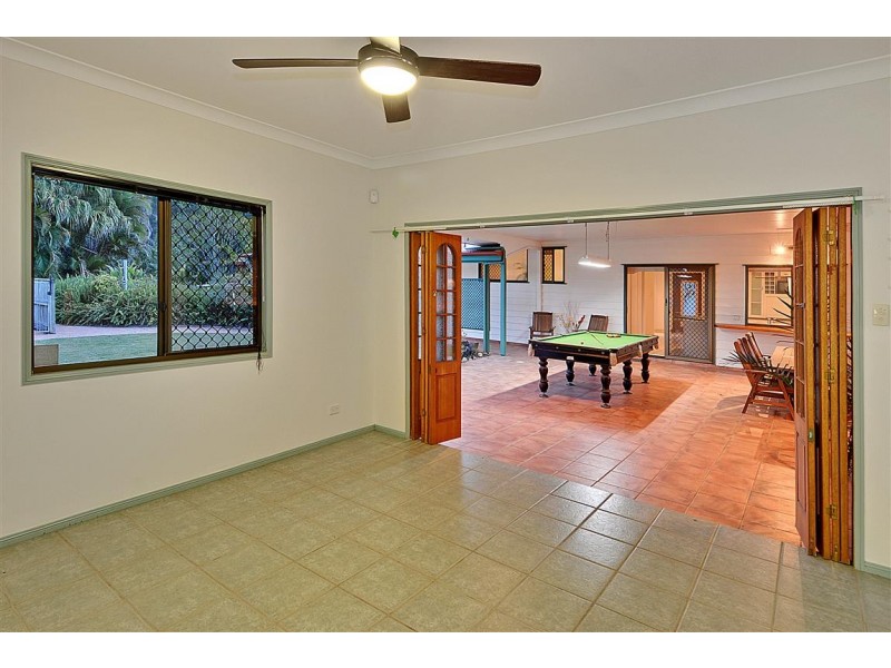 174 Endeavour Rd, Beerburrum QLD 4517