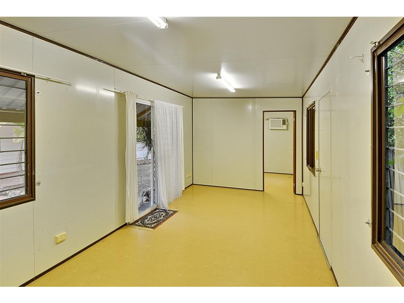 174 Endeavour Rd, Beerburrum QLD 4517