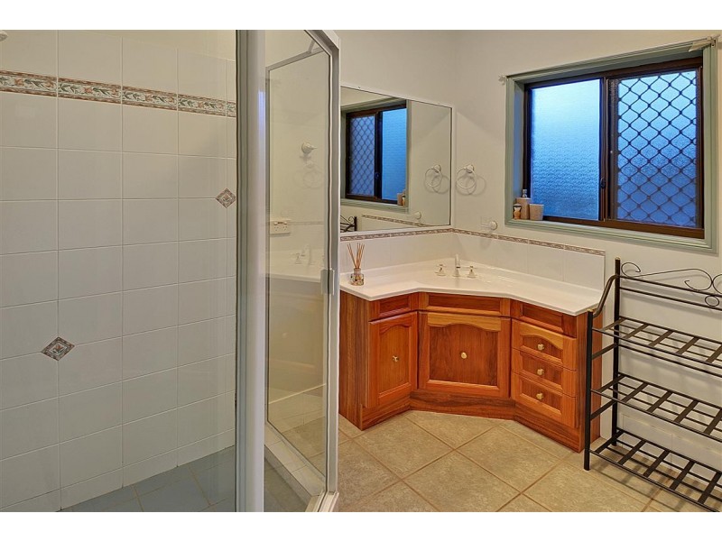 174 Endeavour Rd, Beerburrum QLD 4517