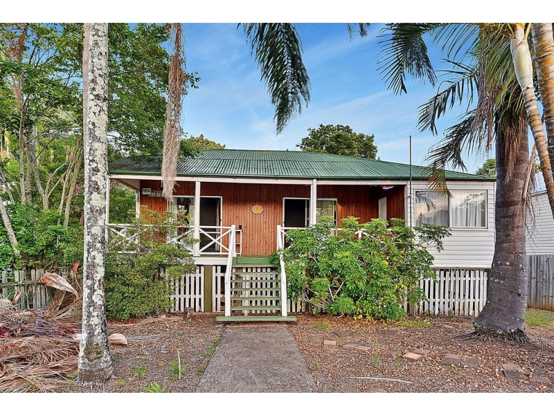 57 Beerwah Pde, Beerwah QLD 4519