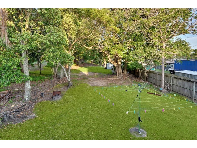 57 Beerwah Pde, Beerwah QLD 4519