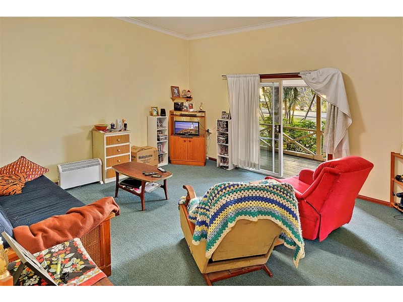 57 Beerwah Pde, Beerwah QLD 4519