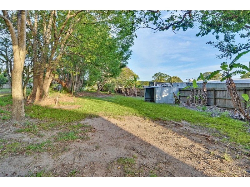 57 Beerwah Pde, Beerwah QLD 4519